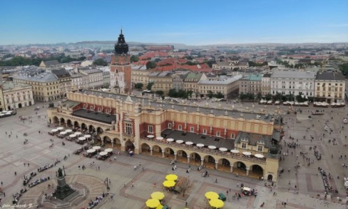 Zdjęcie POLSKA / woj.małopolskie. / Rynek Krakowa. / Kraków z wieży.