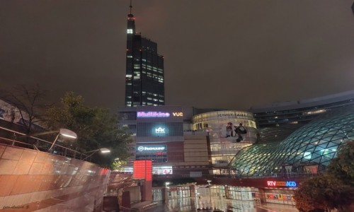 Zdjcie POLSKA / woj.mazowieckie. / Warszawa / Stolica noc - Zote Tarasy.
