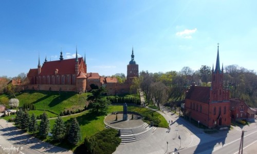 Zdjcie POLSKA / woj.warmisko-mazurskie. / Frombork. / Wzgrze Zamkowe z Wiey Wodnej.