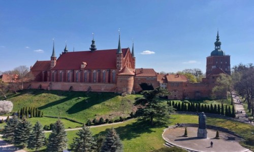 Zdjcie POLSKA / woj.warmisko-mazurskie. / Frombork. / Wzgrze Katedralne z Wiey Wodnej.