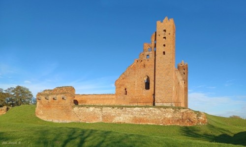 Zdjcie POLSKA / woj, kujawsko-pomorskie. / Radzy Chemiski. / Ruiny zamku krzyackiego.