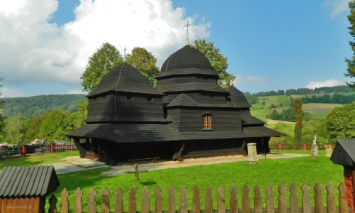 Zdj�cie POLSKA / pow. bieszczadzki. / R�wnia. / Cerkiew Opieki Matki Bo�ej.