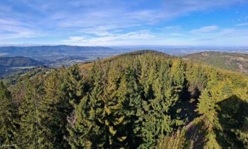 Zdjęcie POLSKA / Beskid Śląski. / Szczyt Czantorii. / Czantoria Mała i Gronik z wieży widokowej.