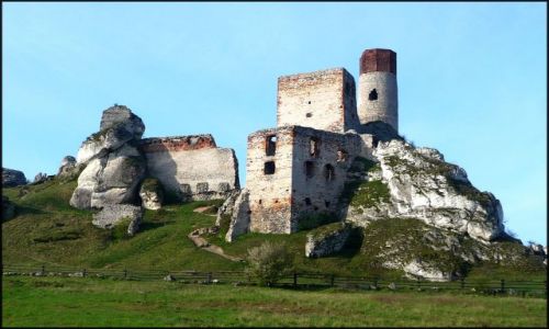 Zdjecie POLSKA / Jura / Jura / na szlaku Orlich Gniazd