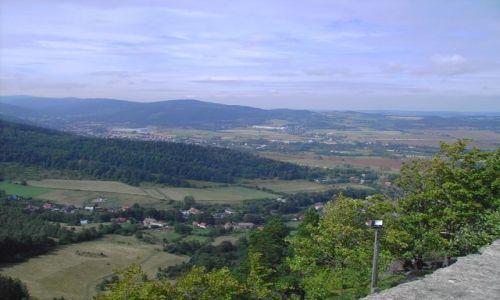 Zdjecie POLSKA / Dolny lsk / Jelenia Gra -Sobieszw / Widok z zamku Chojnik