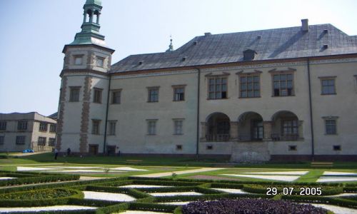 Zdjecie POLSKA / Kielce / dziś Muzeum Narodowe / POLSKIE KRAJOBRAZY