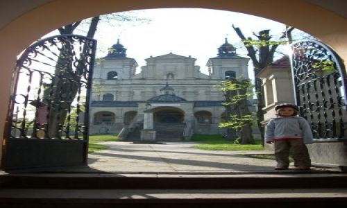 Zdjcie POLSKA / Roztocze. / Radecznica / U bramy