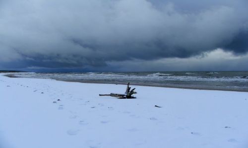Zdjecie POLSKA / brak / Ustka / Zzimowa plaża