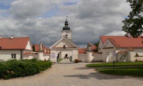 Zdjcie POLSKA / POJEZIERZE SUWALSKIE / JEZIORO WIGRY / KLASZTOR KAMEDUW