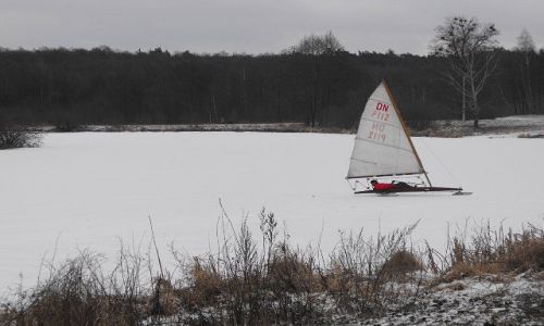 Zdjecie POLSKA / okolice W-wy / Nieport / zima w polsce