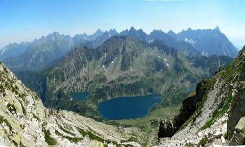 Zdjecie POLSKA / Tatry / Orla Per - w pobliu Koziego Wierchu / Dolina Piciu Staww z panoram Tatr
