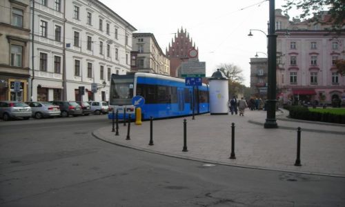 Zdjecie POLSKA / brak / Krakw / niebieski tramwaj