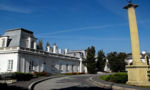 Zdjcie POLSKA / Kozienice / park i d.paac / wrzesie w Kozienicach