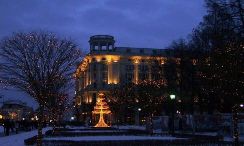 Zdjecie POLSKA / Warszawa / Krakowskie Przedmiecie / witeczna Warszawa