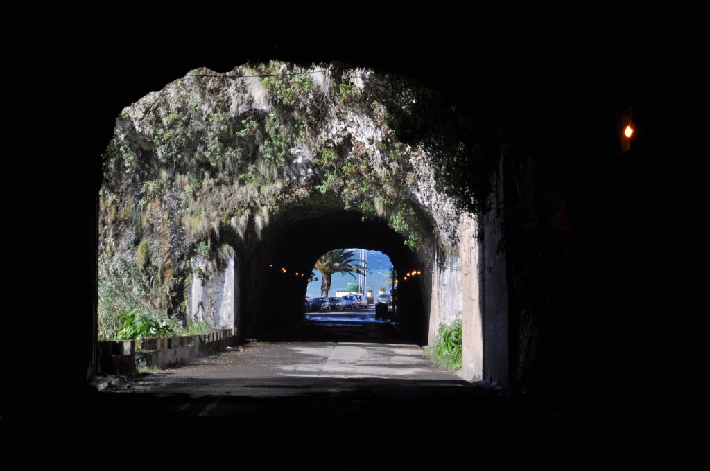 Zdjęcia: południowo-zachodnie wybrzeże, Madera, Tunele, PORTUGALIA Zdjęcia: południowo-zachodnie wybrzeże, Madera, Tunele, PORTUGALIA