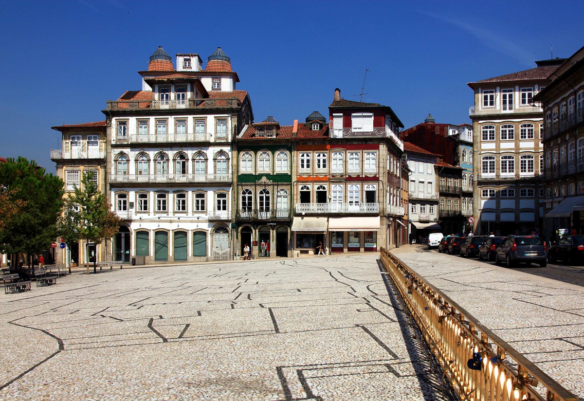Zdjęcia: Guimarães, Dystrykt Braga, Plac miejski, PORTUGALIA Zdjęcia: Guimarães, Dystrykt Braga, Plac miejski, PORTUGALIA