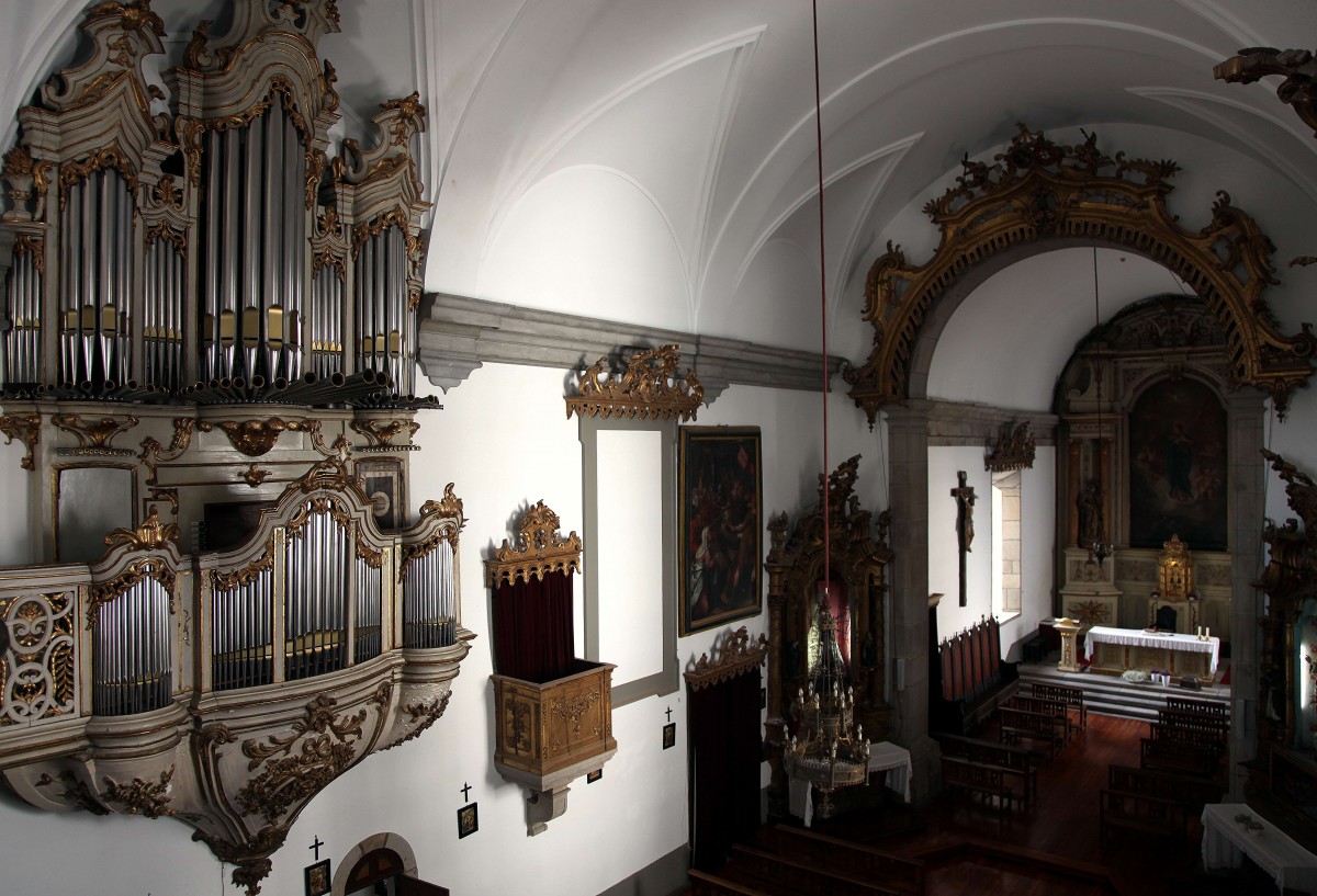 Zdjęcia: Guimarães, Dystrykt Braga, Kościół św. Antoniego, wnętrze, PORTUGALIA Zdjęcia: Guimarães, Dystrykt Braga, Kościół św. Antoniego, wnętrze, PORTUGALIA