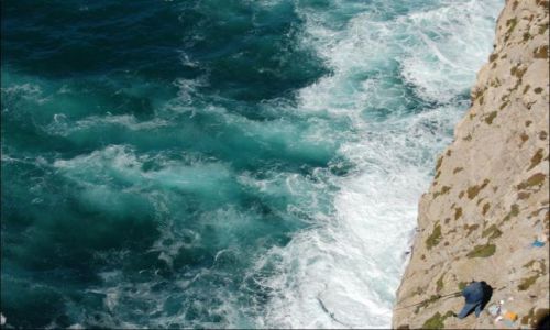 Zdjcie PORTUGALIA / Algarve / Sagres / Wdkowanie w kipieli