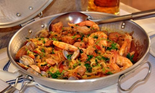 Zdjecie PORTUGALIA / Algarve / Lagos / Cataplana z misa, krewetek i muli - rewelacja!