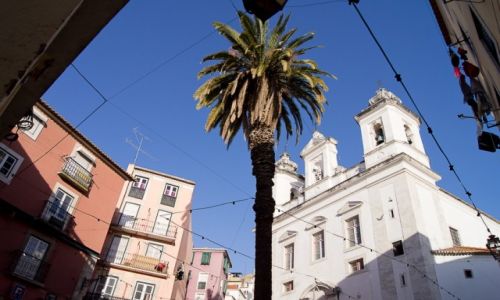 Zdjcie PORTUGALIA / Lizbona / Alfama / Niebo
