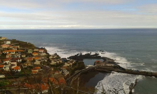 PORTUGALIA / ARCHIPELAG MADEIRA / SEIXAL  / SEIXAL WIDOK NA MIASTECZKO