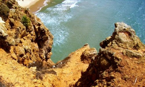 Zdjęcie PORTUGALIA / Sagres / fragment plaży Tonel / spoglądając w dół