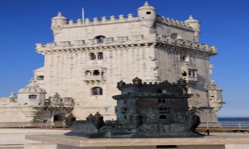 Zdjęcie PORTUGALIA / Lizbona / Wieża Belem / Dwie wieże