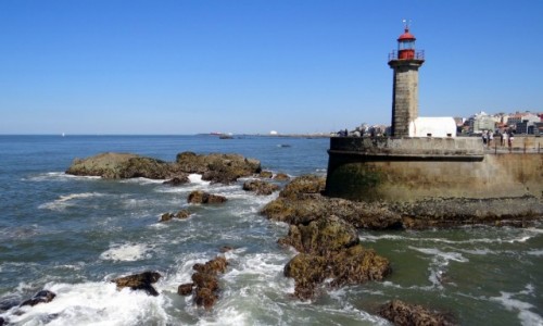 Zdjcie PORTUGALIA / Porto / Foz do Douro / Pocaunek Rzeki z Oceanem