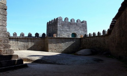 Zdjecie PORTUGALIA / Dystrykt Braga / Guimarães / Na zamku
