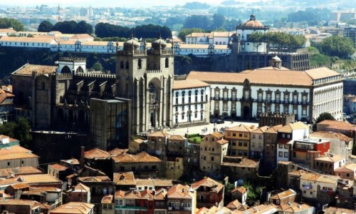 Zdjcie PORTUGALIA / Porto /  Miradouro da Vitria  / Katedra Se do Porto i Paac biskupi
