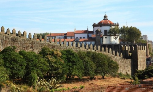 Zdjcie PORTUGALIA / Porto / Ponte Lus I / Mury miejskie