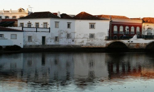 Zdjcie PORTUGALIA / Algarve / Tavira / ciemnia sie- Tavira