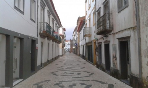 Zdjecie PORTUGALIA / Sao Miguel / Ponta Delgada / Uliczka w Ponta Delgada