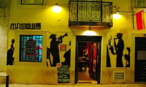Zdjecie PORTUGALIA / brak / Lizbona / Restauracja na Bairro Alto