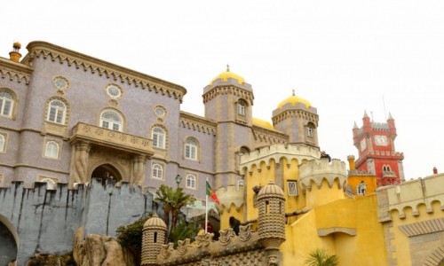Zdj�cie PORTUGALIA / Sintra / Pena / Zamek w kolorach