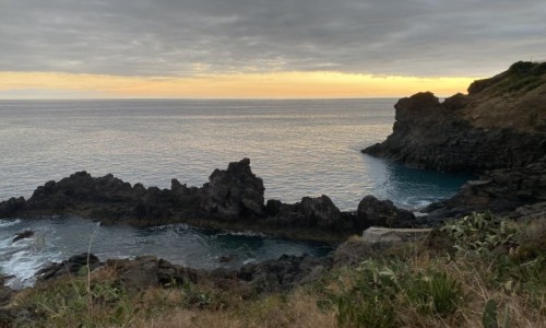 Zdjcie PORTUGALIA / Praia Formosa  / Praia Formosa  / Zachd na skaach nad oceanem 