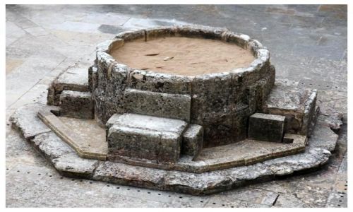 Zdjęcie PORTUGALIA / okolice Fatimy / brak / Studnia bez dna