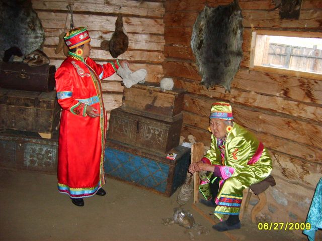 Zdjęcia: Wnętrze chaty buriackiej, Syberia, ROSJA Zdjęcia: Wnętrze chaty buriackiej, Syberia, ROSJA