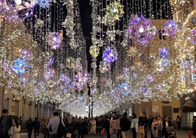 Zdj cia: ulica Nikolska, Moskwa, Kitajgorod, Nikolska skutecznie konkuruje z Arbatem, ROSJA Zdj cia: ulica Nikolska, Moskwa, Kitajgorod, Nikolska skutecznie konkuruje z Arbatem, ROSJA