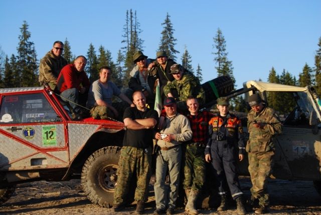 Zdjęcia: za Siewierodvinskiem, Archangielsk, spotkanie z kolegami z miejscowego klubu offroad, ROSJA Zdjęcia: za Siewierodvinskiem, Archangielsk, spotkanie z kolegami z miejscowego klubu offroad, ROSJA