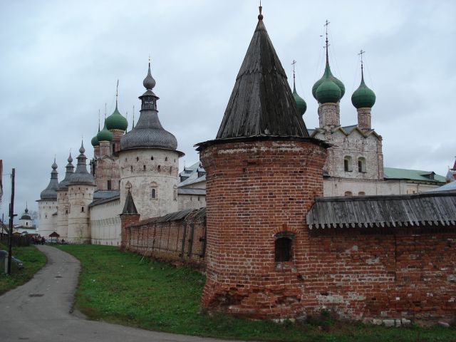 Zdjęcia: Rostów Wielki, Jarosław, Mury rostowskiego kremla, ROSJA Zdjęcia: Rostów Wielki, Jarosław, Mury rostowskiego kremla, ROSJA