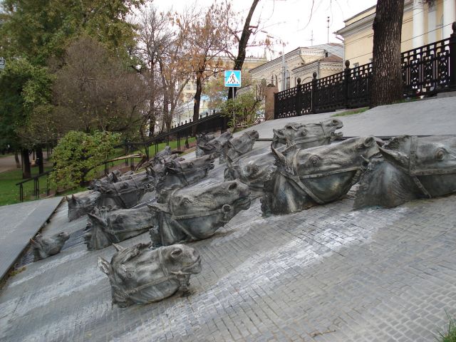 Zdjęcia: Moskwa, Moskwa, Oryginalny pomnik, ROSJA Zdjęcia: Moskwa, Moskwa, Oryginalny pomnik, ROSJA