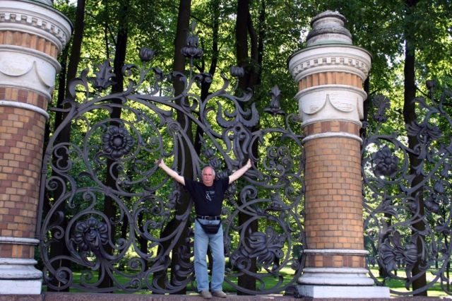 Zdjęcia: Sant Petersburg, Krata przy Soborze Zmartwychwstania Pańskiego, Cerkiew na Krwi., ROSJA Zdjęcia: Sant Petersburg, Krata przy Soborze Zmartwychwstania Pańskiego, Cerkiew na Krwi., ROSJA