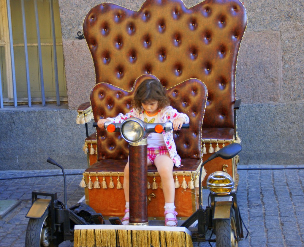Zdjęcia: San Petersburg, San Petersburg, Samochodzik, ROSJA Zdjęcia: San Petersburg, San Petersburg, Samochodzik, ROSJA