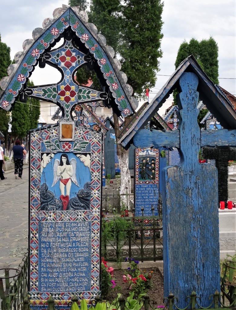 Zdjęcia: Sapanta - cmentarz, Marmarosz, Nagrobek pani która kochała wielu panów, ROSJA Zdjęcia: Sapanta - cmentarz, Marmarosz, Nagrobek pani która kochała wielu panów, ROSJA