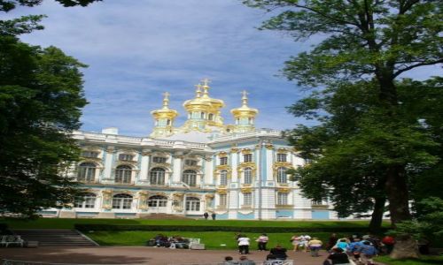 Zdjecie ROSJA / miasto -sankt Petersburg / Paac / Jeden z paacw
