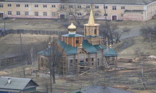 Zdjęcie ROSJA / Syberia / Okolice Listwianki / Cerkiew w budowie