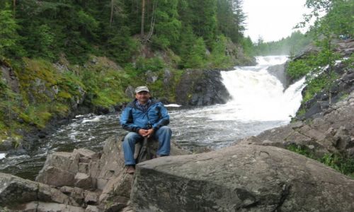 Zdjecie ROSJA / Karelia / Wodospad Kiwacz / KARELIA