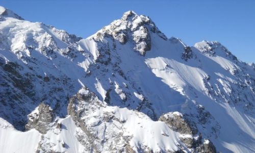 Zdjecie ROSJA / Kaukaz / Dolina Bezingi / Uuauz Baszi widziany z poudniowo-zachodniej grani Ukju