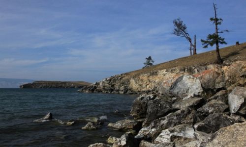 Zdjcie ROSJA / Wyspa Olchon / Charancy / Brzeg